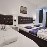 فندق Grand Aita 4*