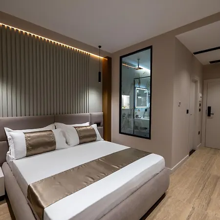 Hotel Grand Aita Radhimë