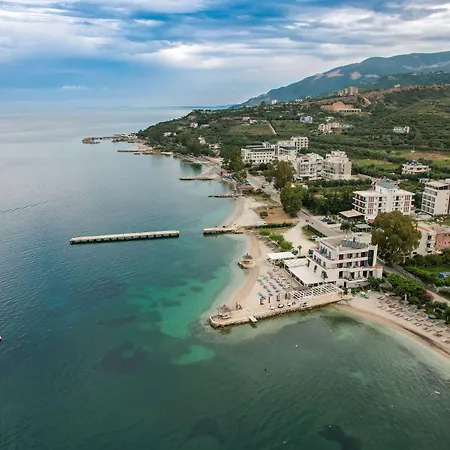 Grand Aita 4*