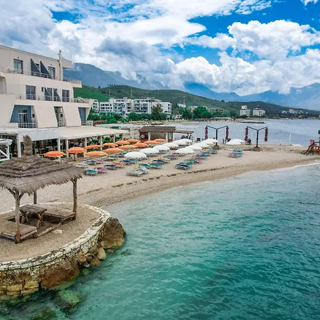 Grand Aita Hotel Radhimë