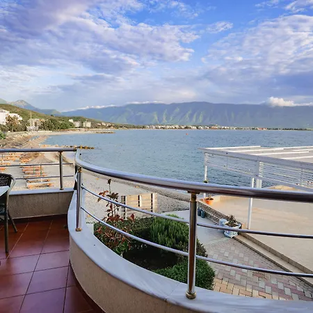 Hotel Grand Aita Radhime