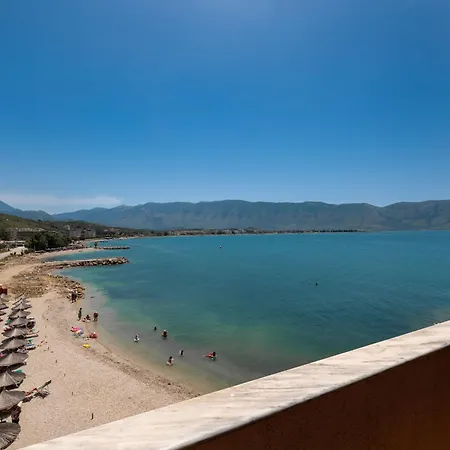 Grand Aita Hotel Radhimë