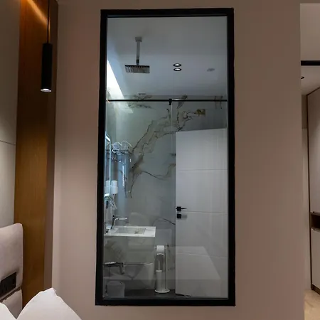 Hotel Grand Aita Radhimë