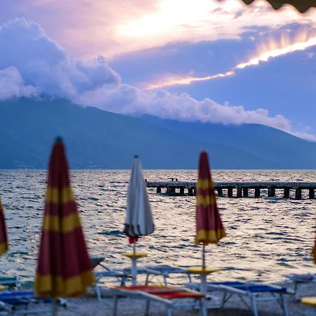 Hotel Grand Aita Radhimë