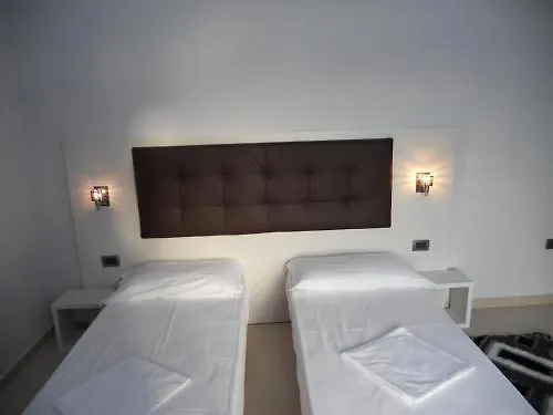 Grand Aita Hotel Radhimë