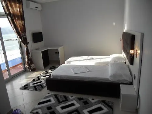 Grand Aita Hotel Radhimë