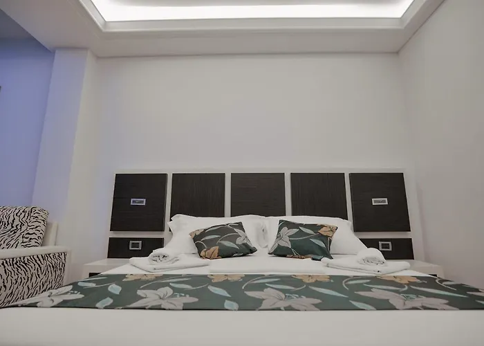 Hotel Grand Aita Radhimë