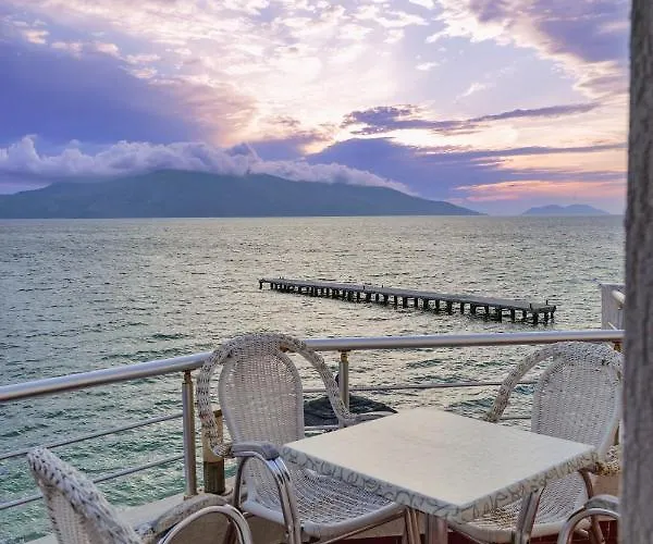 酒店 艾塔格兰德酒店 4*