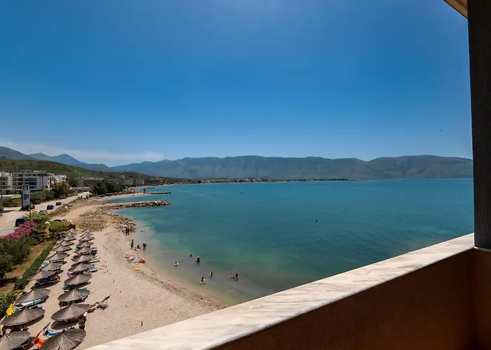 Grand Aita Hotel Radhimë